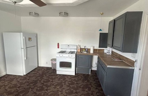 Camp Verde House | Entire house. Studio. Full bath. Full kitchen. 35 min from Sedona