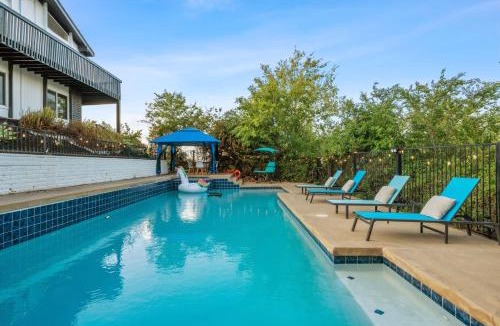 El Cajon House | Entire Private Home with Big Yard, View, King Bed, 10 Parking, 4 Bedrooms 3 Bathrooms, Available Now