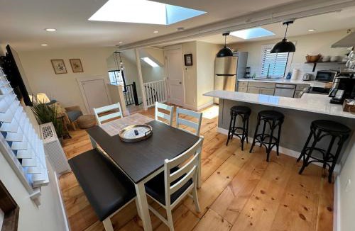 Yachting Village House | Epic Downtown Newport location w Parking