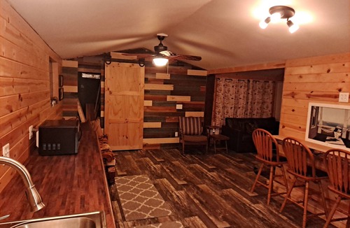 Motley Cabin | Escape to Your Private Lakefront Paradise on Lake Shamineau. Brand New Remodel!