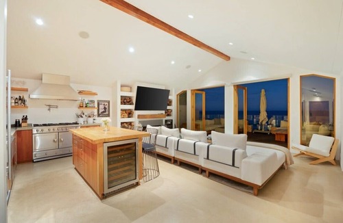 Central Malibu House | Escondido Beach Club by Stay Awhile Villas