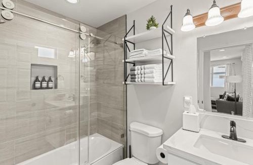 Thousand Oaks Apartment | Estepa Unit #2 By Pmi