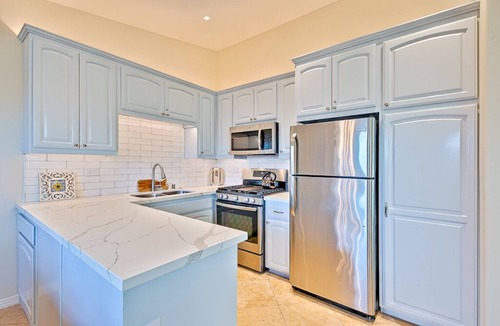 South Oceanside Condo | Ev charger, Jacuzzi, Pool, Sonos, 5 min walk Beach, 8 min drive to Legoland,