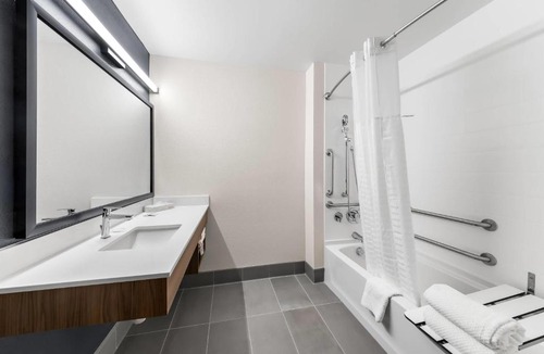 San Bernardino Hotel | Everhome Suites San Bernardino - Loma Linda