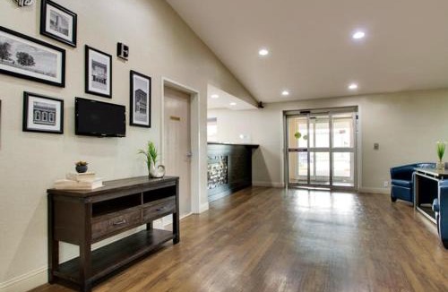 Oskaloosa Hotel | EverSpring Inn & Suites