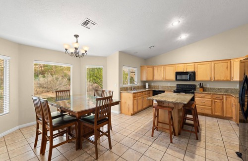 Mesquite House | Exceptional 4 Bedroom Vacation Home near Palmer Golf Course