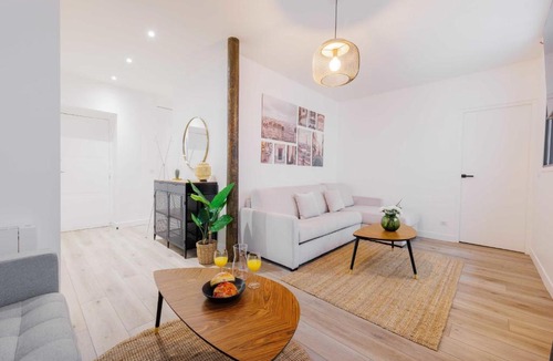 Quartier de Rochechouart Apartment | Exceptionnel appartement à proximité de Montmartre!