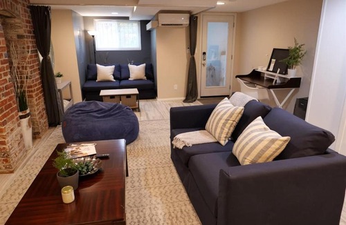 Bloomingdale Apartment | Exclusive Apt in Shaw