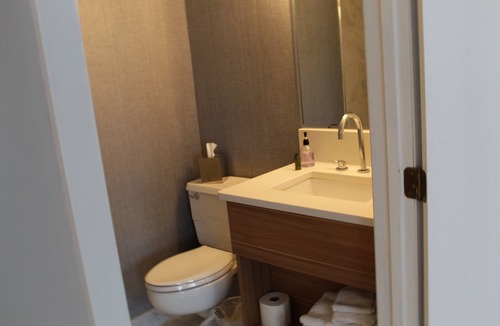 Edina Hotel | Executive Queen Room in Charming Minneapolis Boutique Hotel
