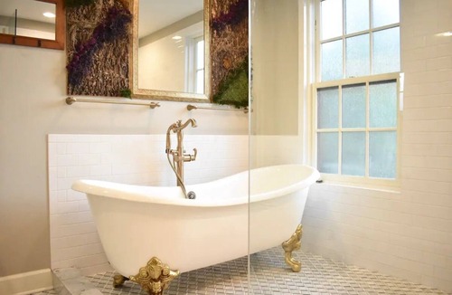 Bywater House | Executive Rental - Summer Special! Off Street Parking and Huge Yard