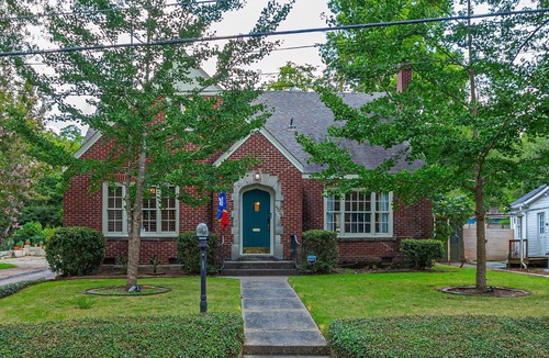 Fondren House | Executive Retreat in Fondren