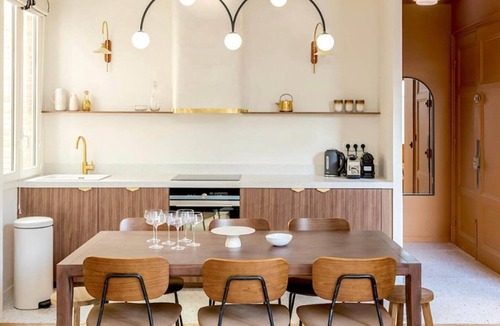 Vivienne Apartment | Experience the charm of Paris in a beautiful home nestled in a Art Deco Building