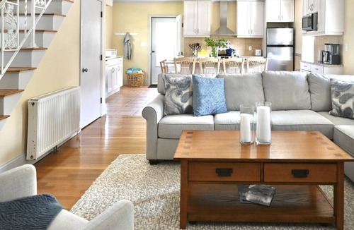 Teaticket House | Explore Beaches, Golf Courses, Restaurants, Shopping and all the Cape Offers from our Falmouth Home
