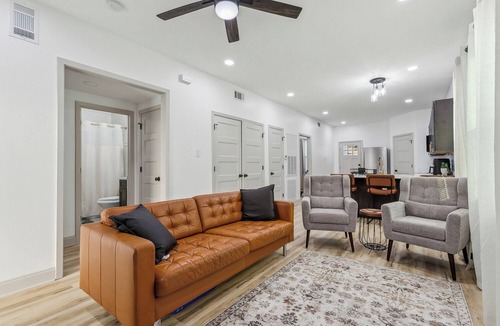 Gentilly Terrace House | Fabulous 2-bed 2 bath house with AC, Washer/Dryer, New Appliances & King Bed