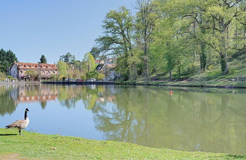 Saint-Remy-les-Chevreuse Apartment | Face Au Lac - Climatisation - RER - Parking - 406