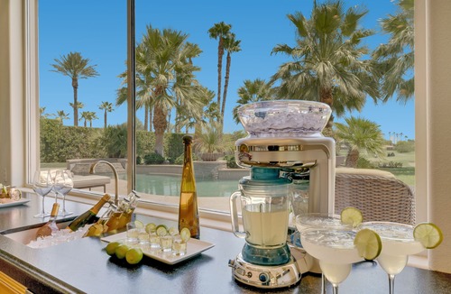 La Quinta House | FALL GETAWAYS 25% OFF - Private and Serene - Room for the whole Family
