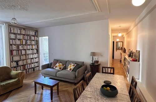 Saint-Vincent-de-Paul Apartment | Family Apartment in Paris