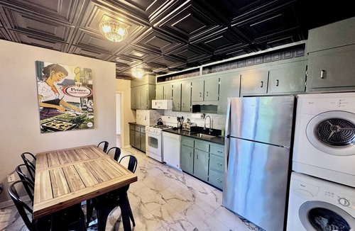 North End Apartment | Family-friendly 4-bedroom apartment in the historic North End of Boston
