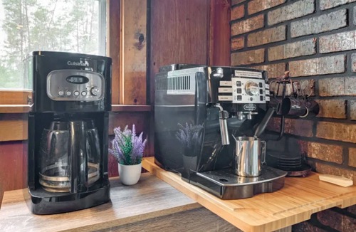 New Lisbon House | Family-Friendly Cabin Getaway On Castle Rock Lake Space to Relax & Play