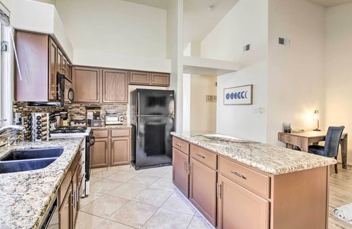 Greenacres House | Family-Friendly Getaway: Community Amenities!
