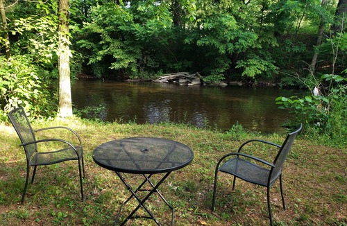 Waupaca House | Family Friendly on the Crystal River