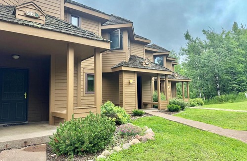 Lutsen House | Family-Friendly Ski-In/Ski-Out | In-Unit Sauna