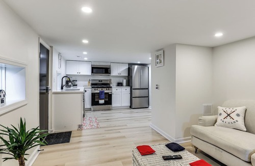 Marley House | Family Fun Awaits! Waterfront Home on Marley Creek