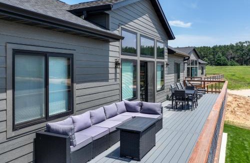 New Lisbon House | Family Fun on the Lake! Wisconsin Upland Getaway