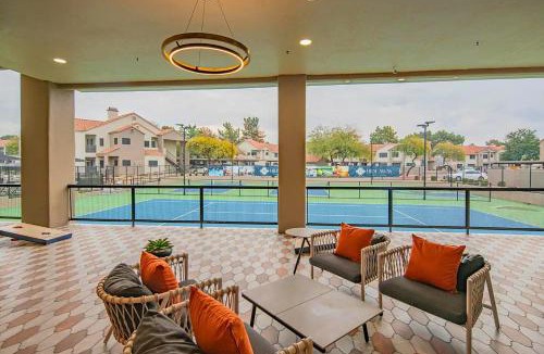 North Scottsdale Apartment | Family Fun-Sport Court & Game Room with King Bed - 2 Self-Check In - H2162