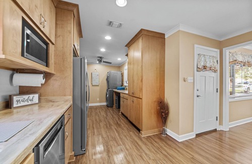 Gulfport House | Family Getaway with Huge Private Yard 5 min to Beach Peaceful Are