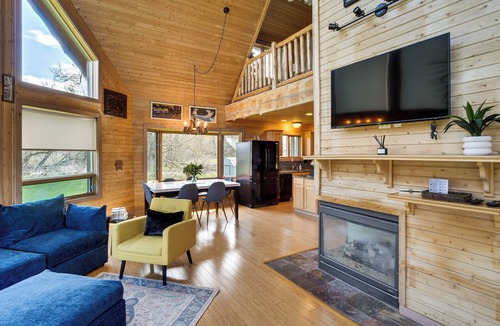 Hingham House | Family + Group Friendly | Modern Log Cabin Home