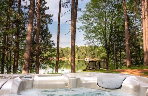 Wautoma Cabin | Family Lakefront Cabin! Hot Tub, Arcades & Dock