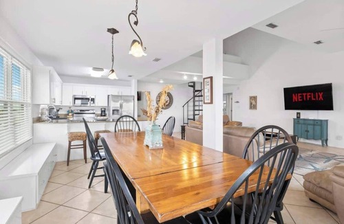 Dauphin Island House | Family Waterfront Island Home Dock Hot Tub!