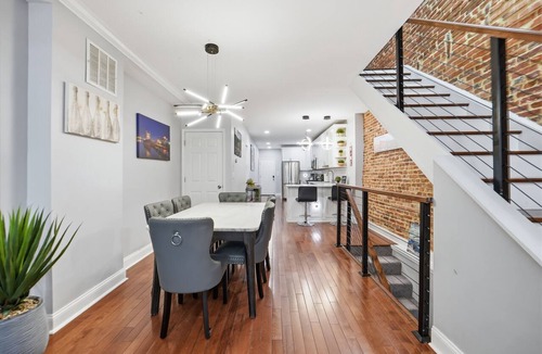Federal Hill House | Federal Hill Luxury Loft w/Rooftop Deck & Parking!