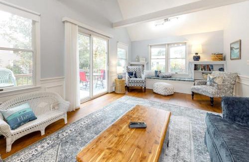 Falmouth Heights House | Ferry Harbor Cottage