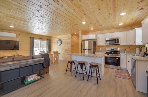 Danbury Cabin | Fish, Swim, Play: 'Voyager’s' Family Cabin w/Yard
