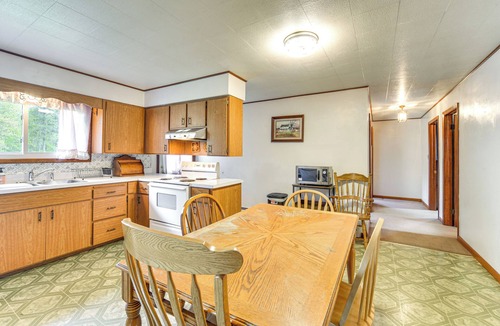 Hayward House | Fisher's Retreat: Hayward Home, Near ATV Trails!