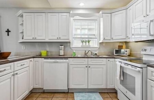 Shoreline Park House | Fleur Da Sea Pet Friendly 2Br 2Ba Waterfront