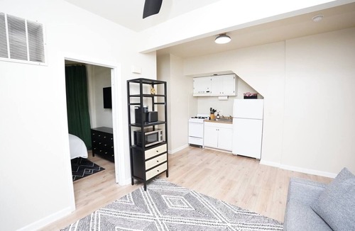 Capitol Hill House | Four Bedroom House Near Sports & Museums