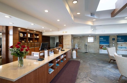 Ventura Hotel | Four Points by Sheraton Ventura Harbor Resort