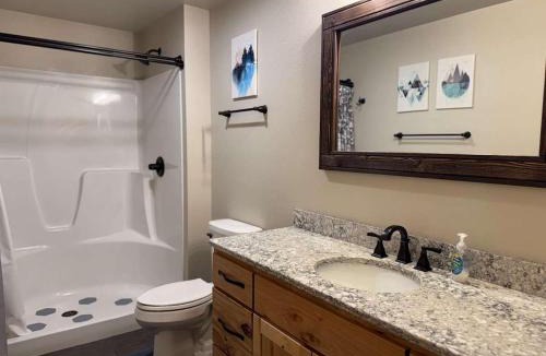 Minocqua House | Fox's Den Fence Lake Home - Private with Lake View