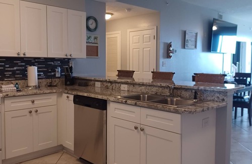 Fort Morgan Pines Condo | FREE RENT WET SLIP on BOAT for Renter + 5% DISCOUNT on RENT! WATERFRONT, BEACH!