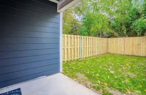 Freetown - Port Rico Villa | Freetown Blueplex Downtown Lafayette