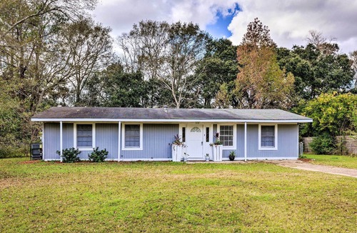 Saint Elmo House | Fresh, Updated Home in Mobile w/ Patio & Yard
