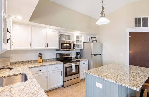 Nisswa Condo | Front Row Seat to Gull Lake Beach | Waterfront Condo