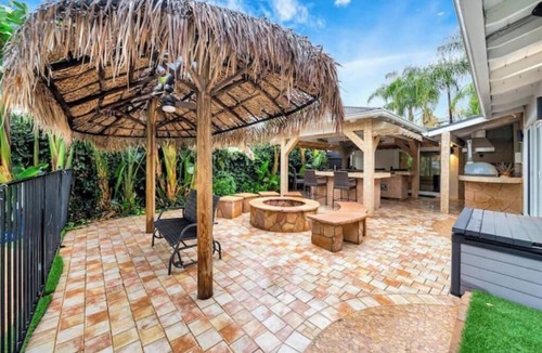 Woodland Hills House | Fully Gated w/Backyard Oasis - Pool + Cabana Bar