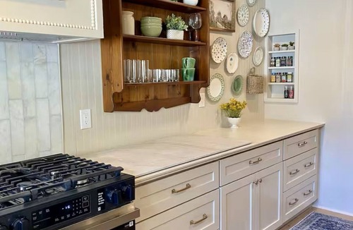 Simi Valley House | Fun Farmhouse with Greenhouse