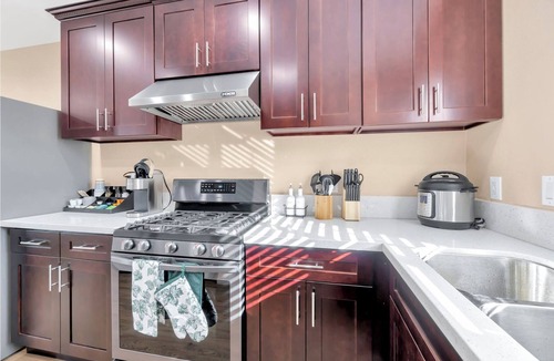 Riverview House | Fun-Filled Getaway: Disneyland, Game Room, Golf, & Beaches