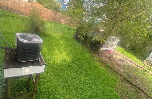 Broadmoor House | Furnished 2bedroom 1BA house with WiFi and central AC in wonderful New Orleans!