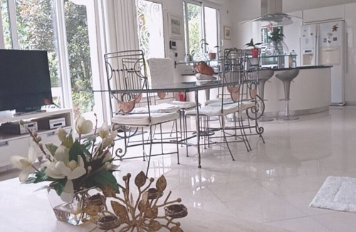 Nogent Village House | Furnished holiday rentals on the banks of the Marne